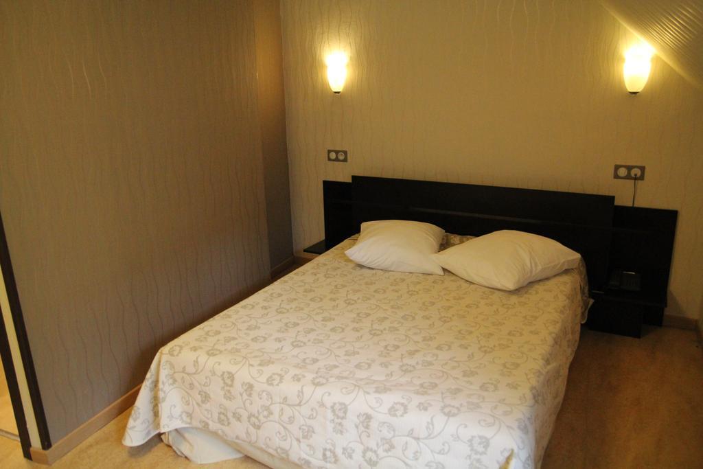 La Madeleine Hotel Saint-Benoît-sur-Loire Cameră foto